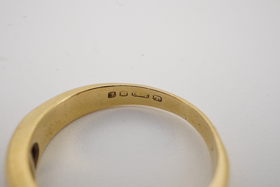 A modern 18ct gold and seven stone diamond set half hoop ring, size M, gross weight 4 grams.